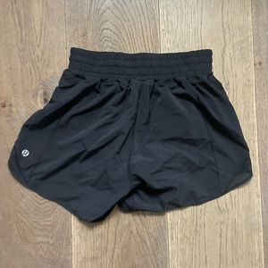 LULULEMON Hotty Hot Shorts